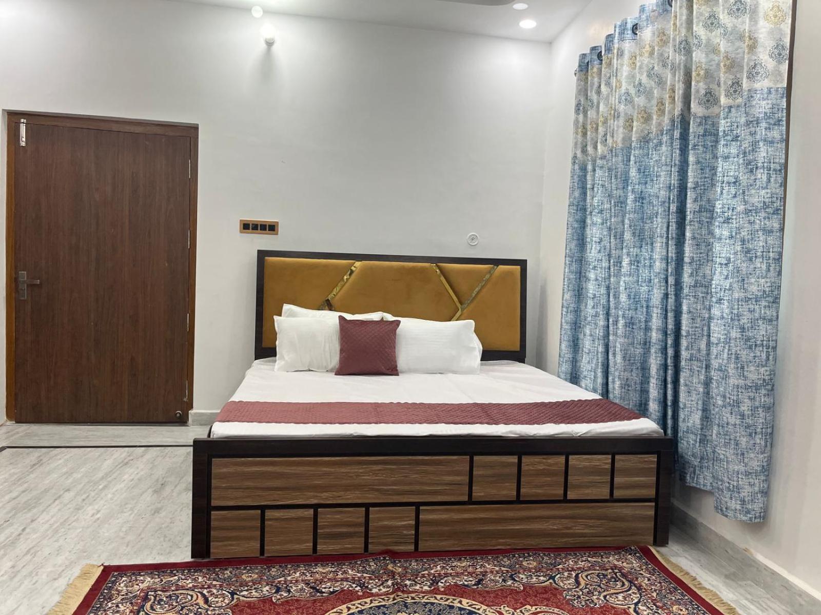 Shri Ram International Home Stay Ayodhya المظهر الخارجي الصورة